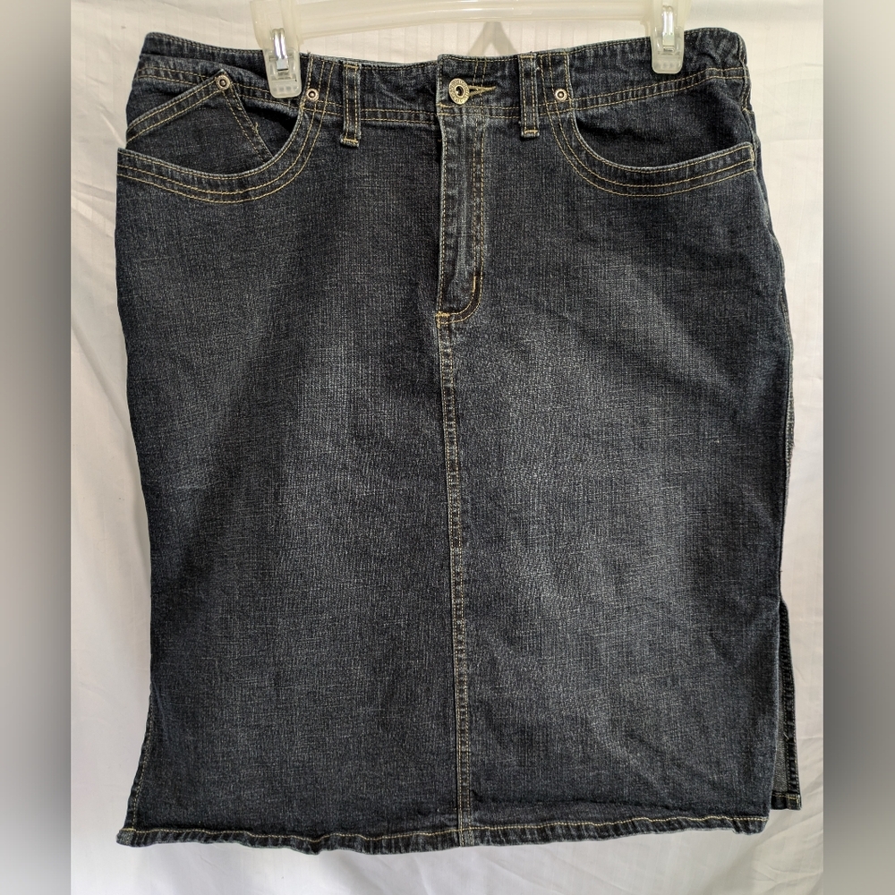 NEVADA Dark Wash Denim Jean Skirt Side Slits Size 13/14 22" Long Casual Western